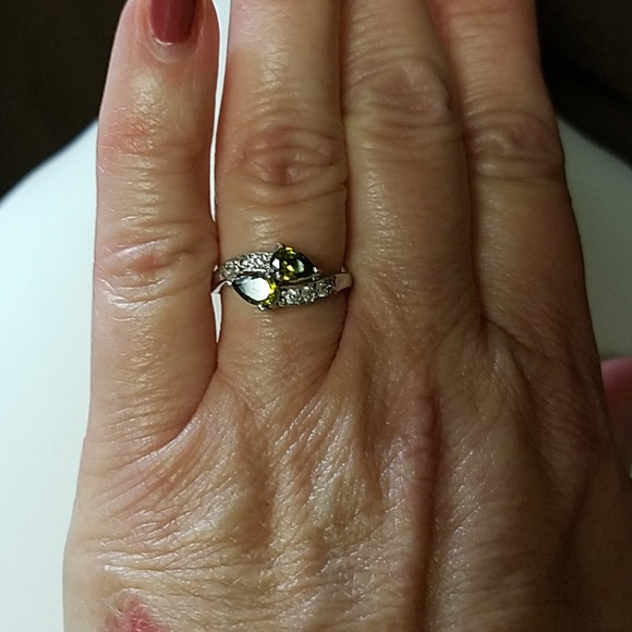 Sterling Silver Ring - Picture 1 of 3